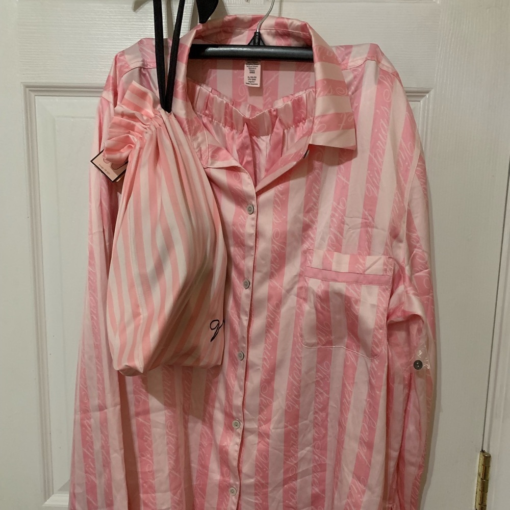 NWOT Victoria’s Secret PJ Set with Slippers.
